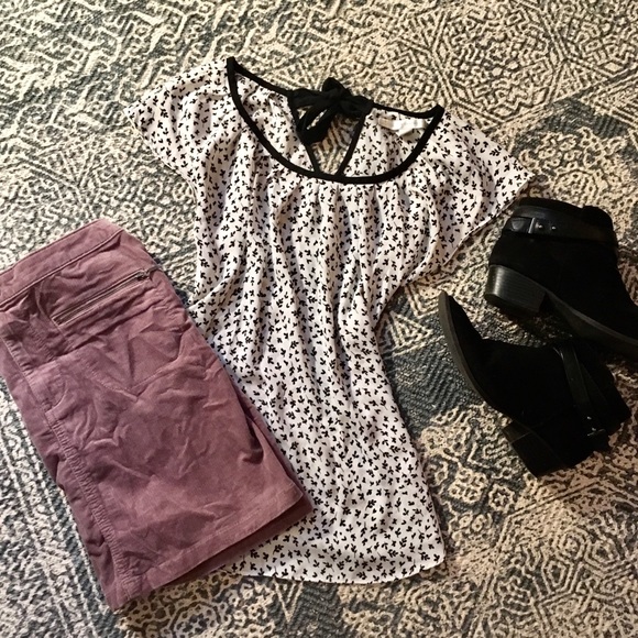 LC Lauren Conrad White/Black Blouse - Picture 2 of 5